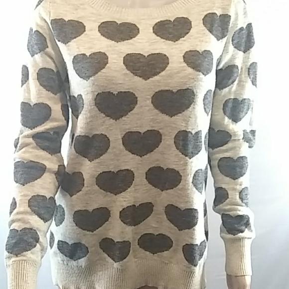 MOSSIMO Heart Sweater - Picture 1 of 7